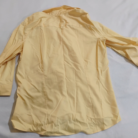 Coldwater Creek Soft Yellow Button-Down Shirt - Picture 5 of 7